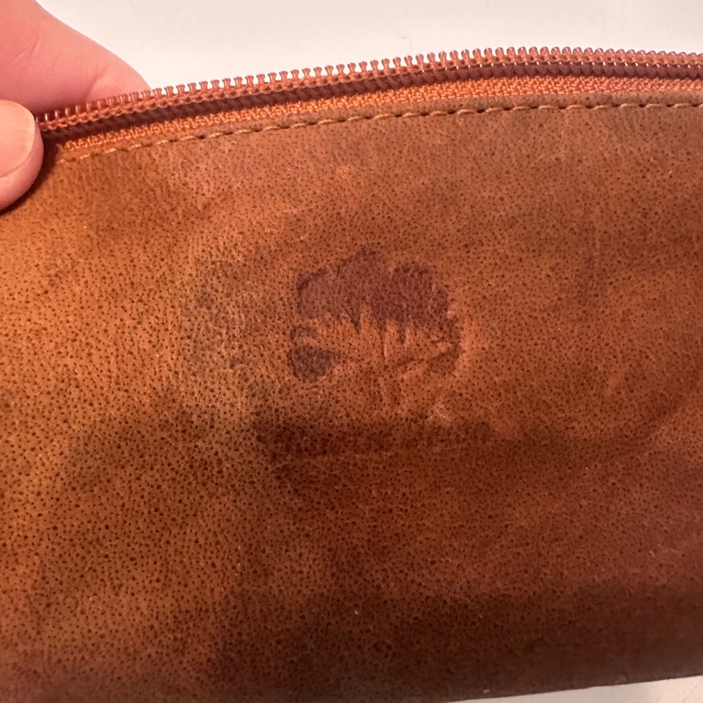 Leather Handcrafted Brown
Pouch